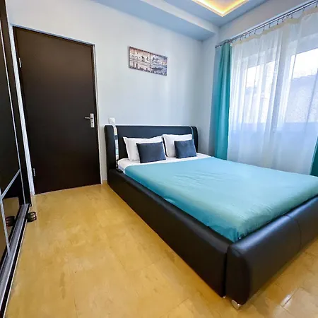 Captain's Apartment *